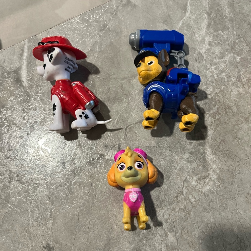 LOT of Paw Patrol Figurines(16) - Picture 6 of 7